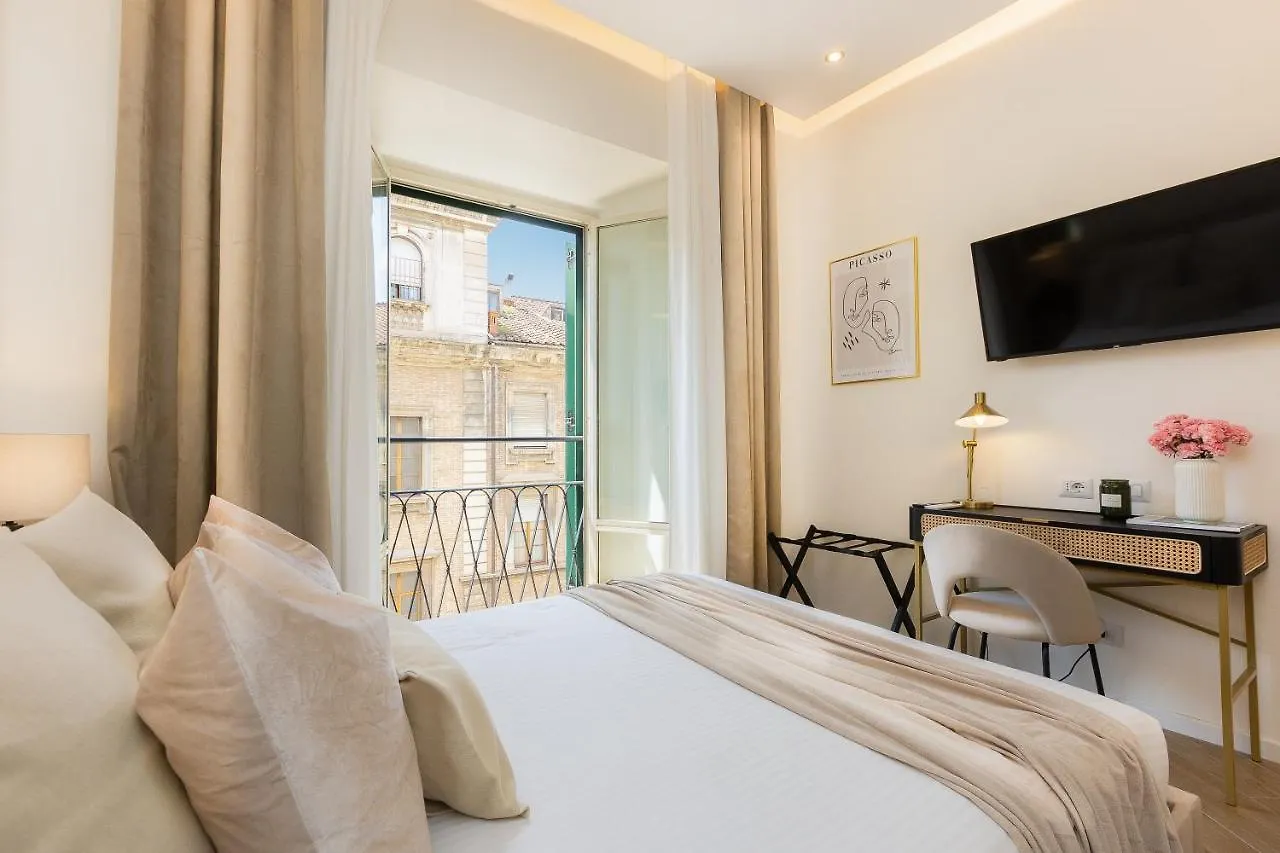 Colosseum Boutique Apartment Rome Italy