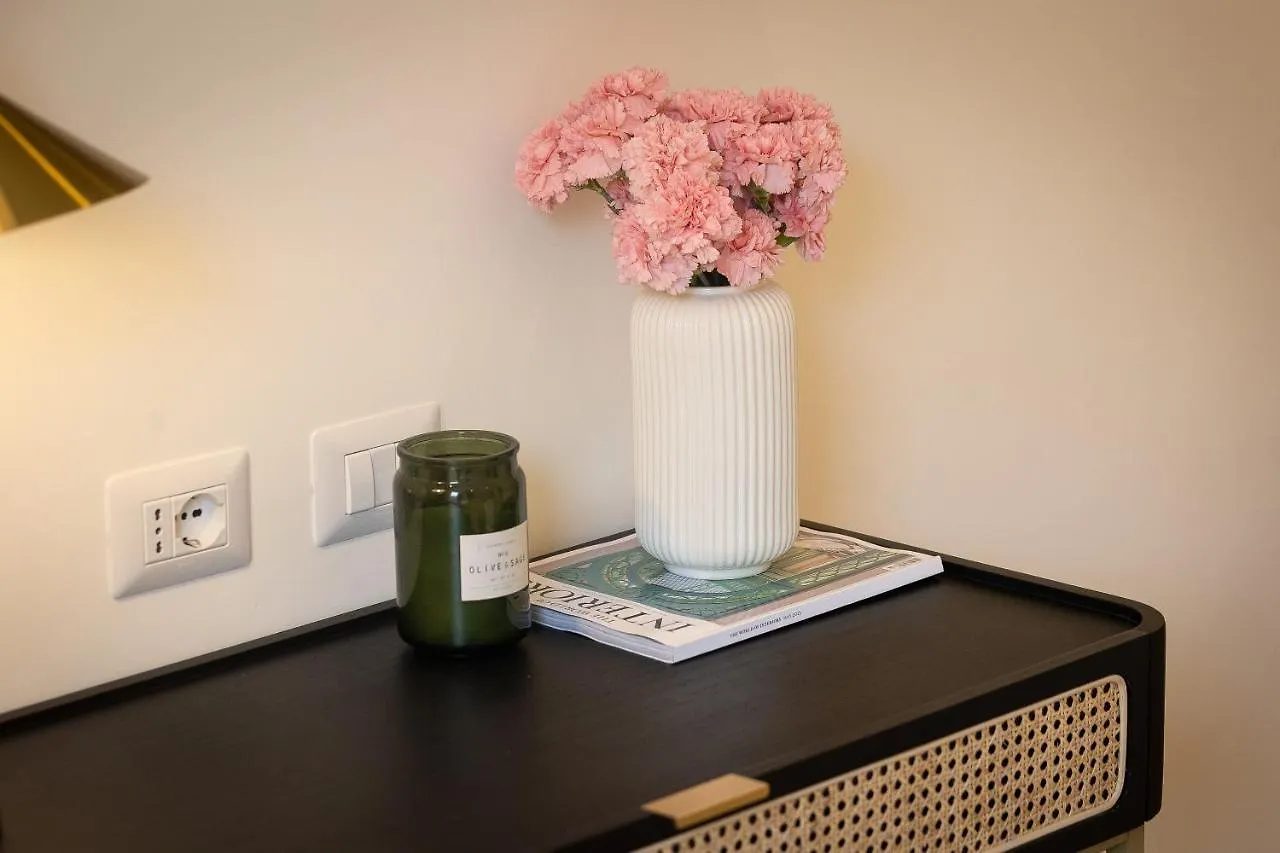 Colosseum Boutique Apartment Rome Italy