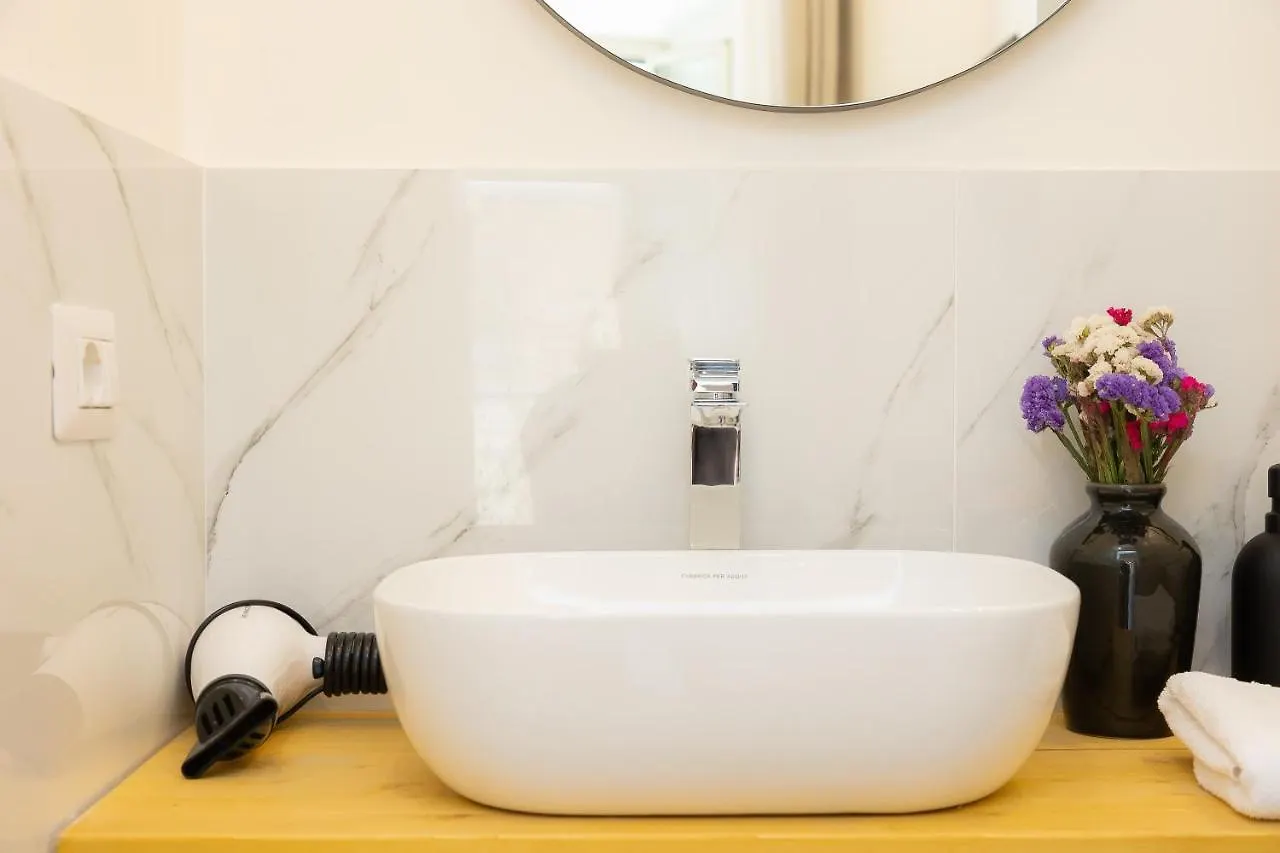 Colosseum Boutique Apartment Roma 0*,  Itália